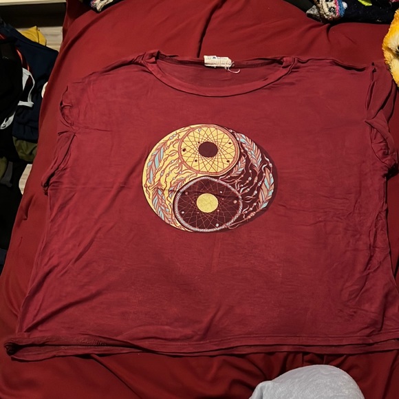 Cropped Burgundy Shirt - Picture 1 of 2